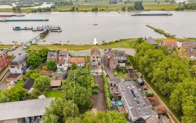 Rivierdijk 669