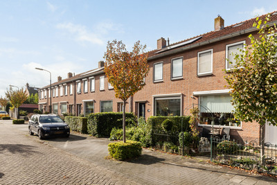 Van Ruysdaelstraat 12
