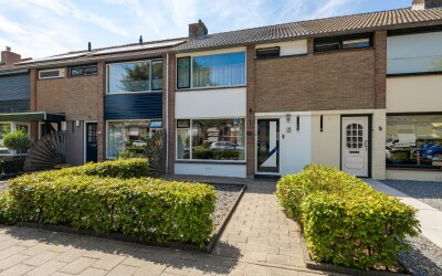 Huis te koop Burgemeester van der Bruggelaan 6