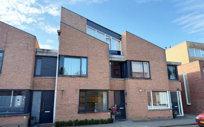 Hendrik van. 10