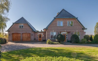 Dorp 83