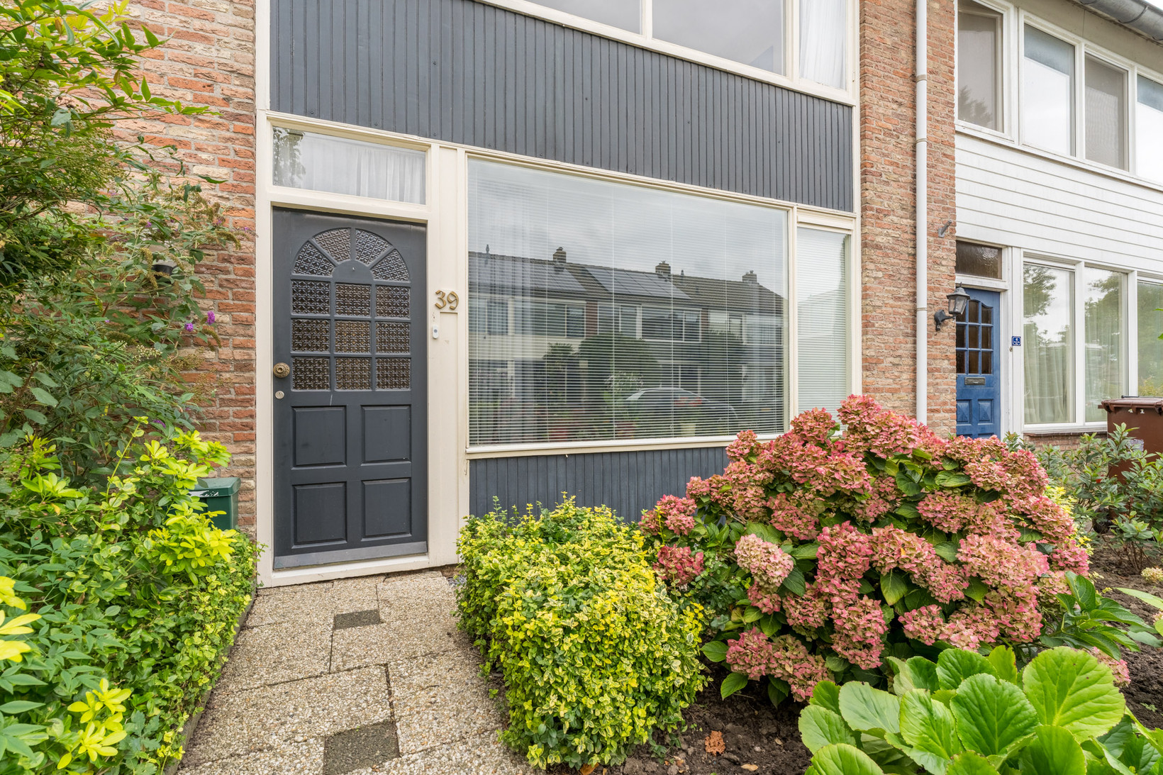 Hoekwoning te koop: Godfried van Rhenenlaan 39, Montfoort