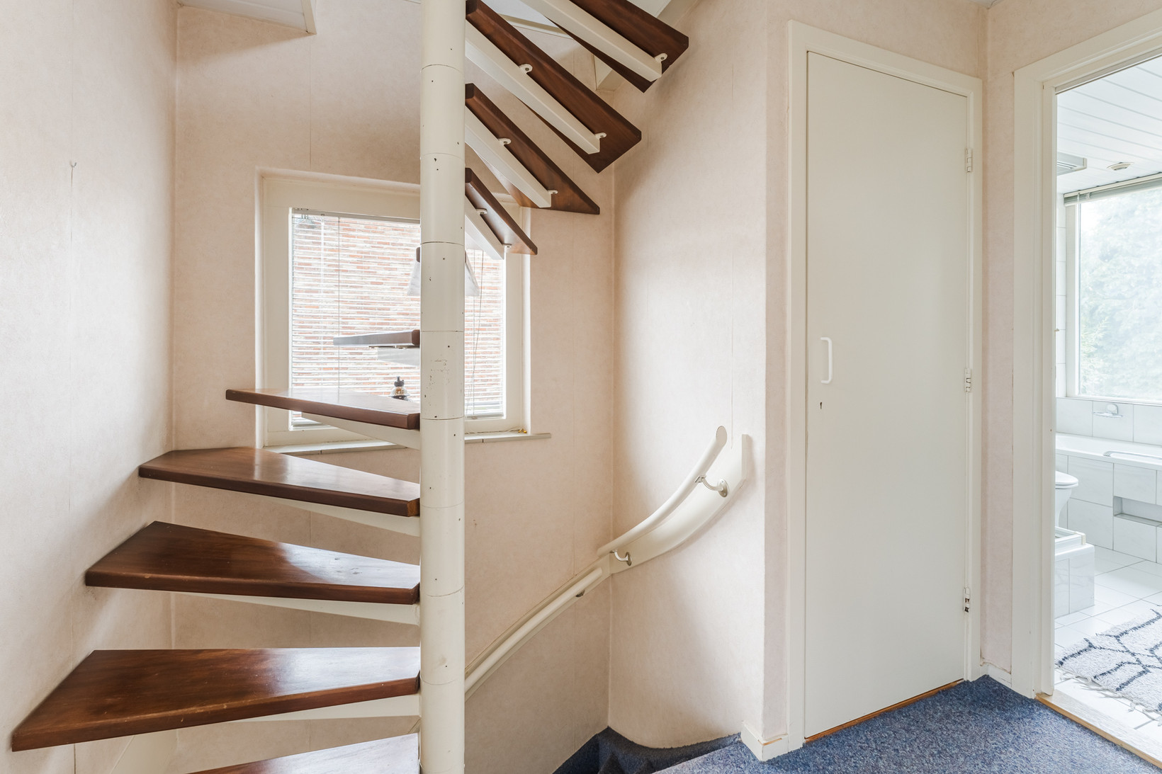Hoekwoning te koop: Godfried van Rhenenlaan 39, Montfoort
