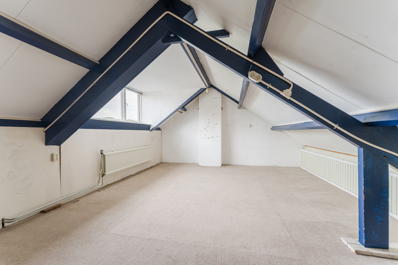 Hoekwoning te koop: Godfried van Rhenenlaan 39, Montfoort