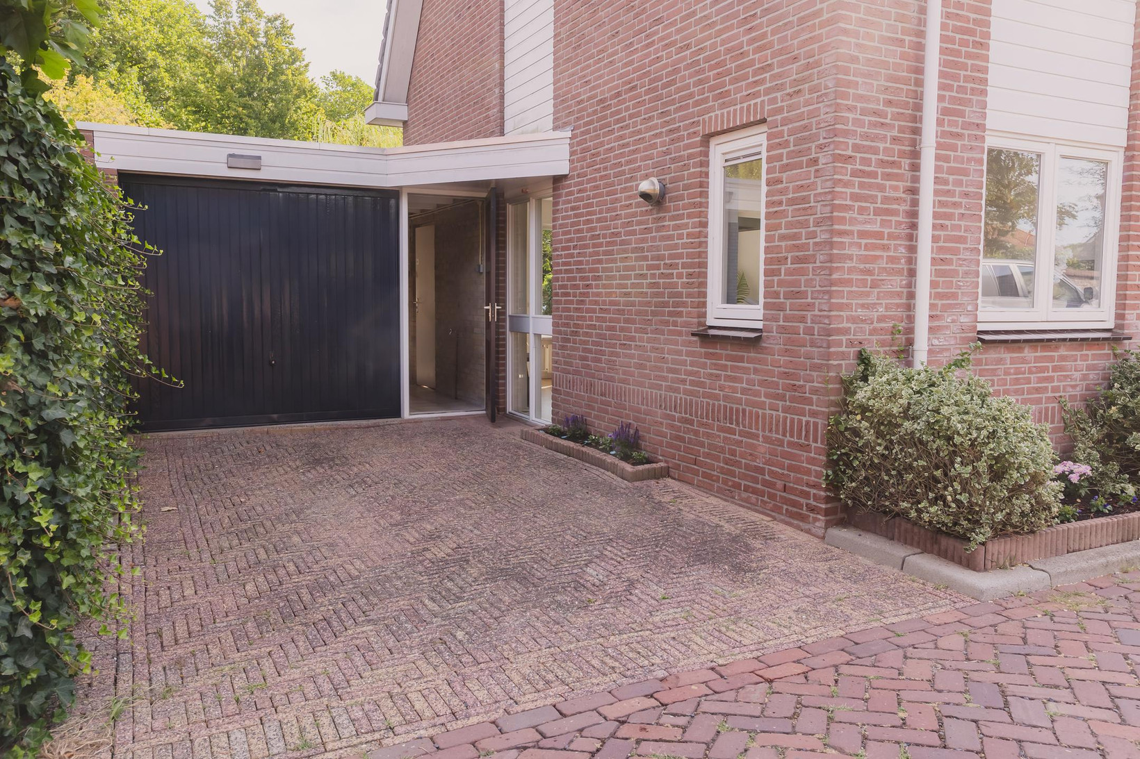 Twee-onder-één-kap te koop: Achterbaan 13A, Montfoort