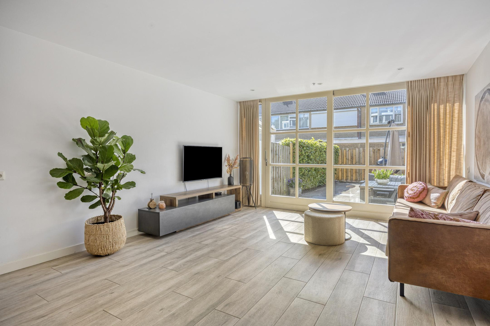 Tussenwoning te koop: G.R. van Kinschotstraat 37, Oudewater