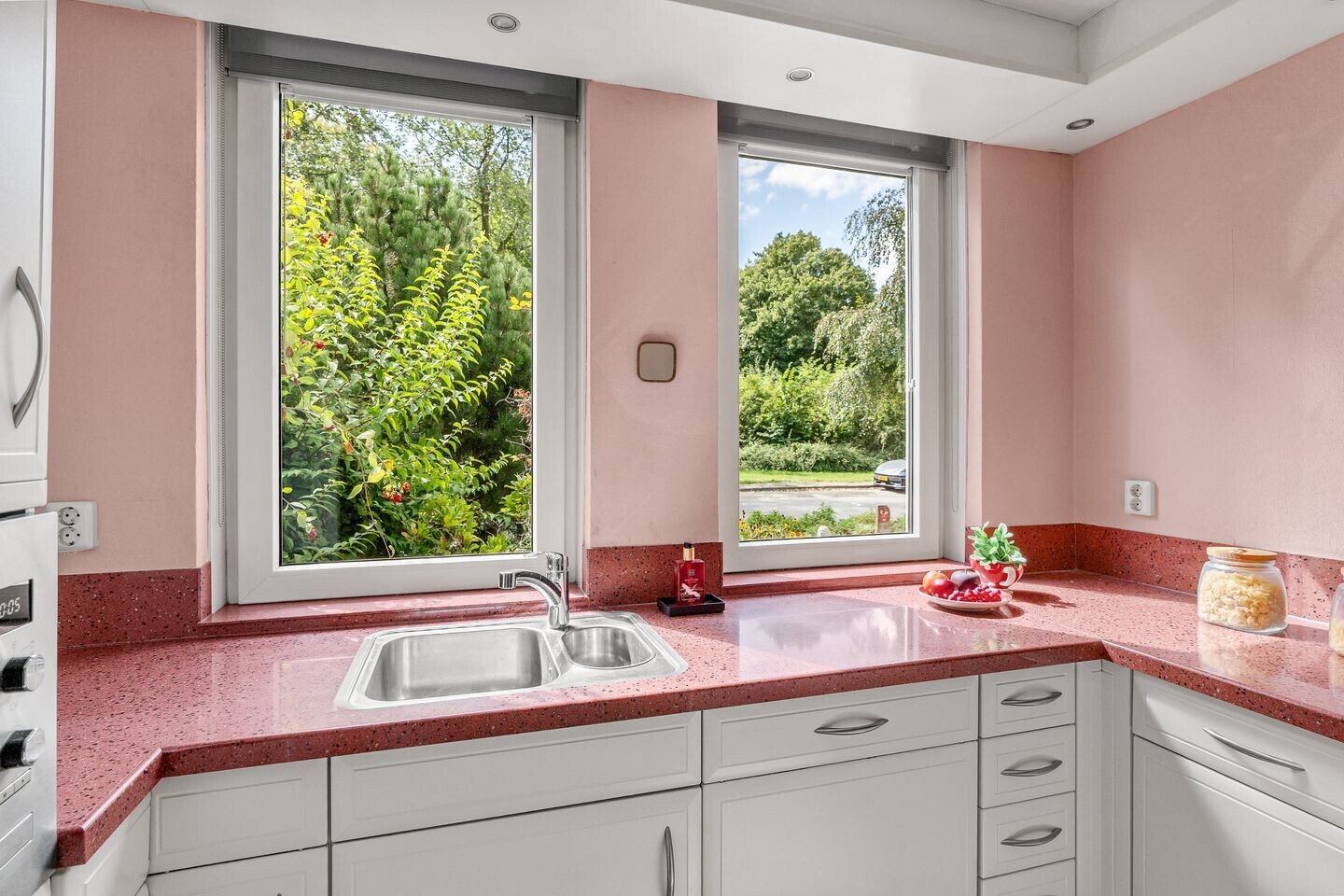 Tussenwoning te koop: Prof. Dr. Claylaan 20, Nieuwegein