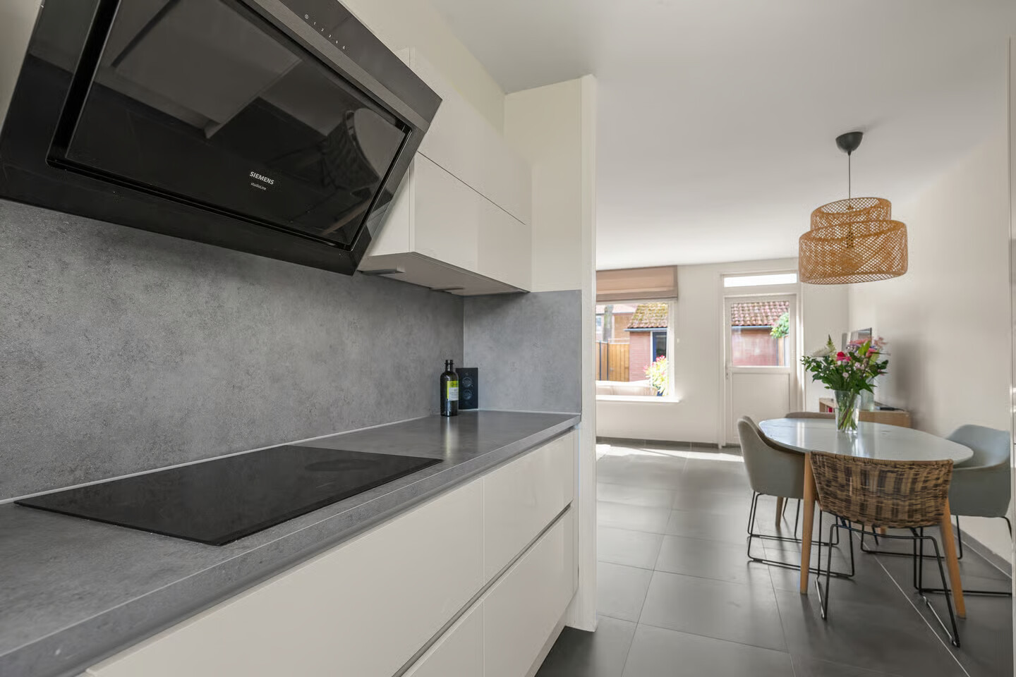 Tussenwoning te koop: Delftseschans 10, Nieuwegein