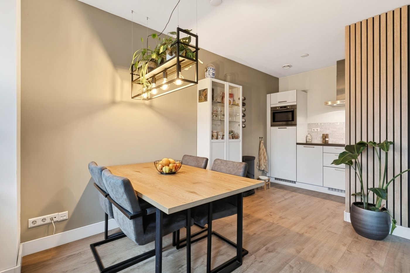 Appartement te koop: Veenwal 150, Nieuwegein
