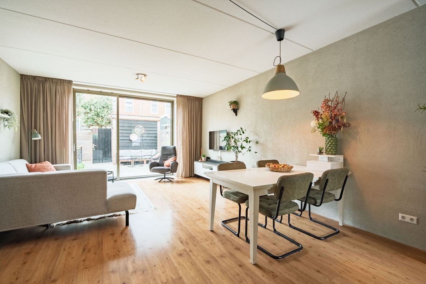 Tussenwoning te koop: Wierselaan 201, Nieuwegein