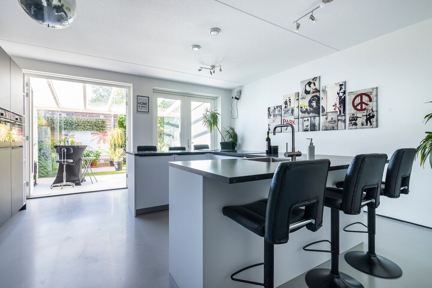 Tussenwoning te koop: Handelskade 13-15, Nieuwegein