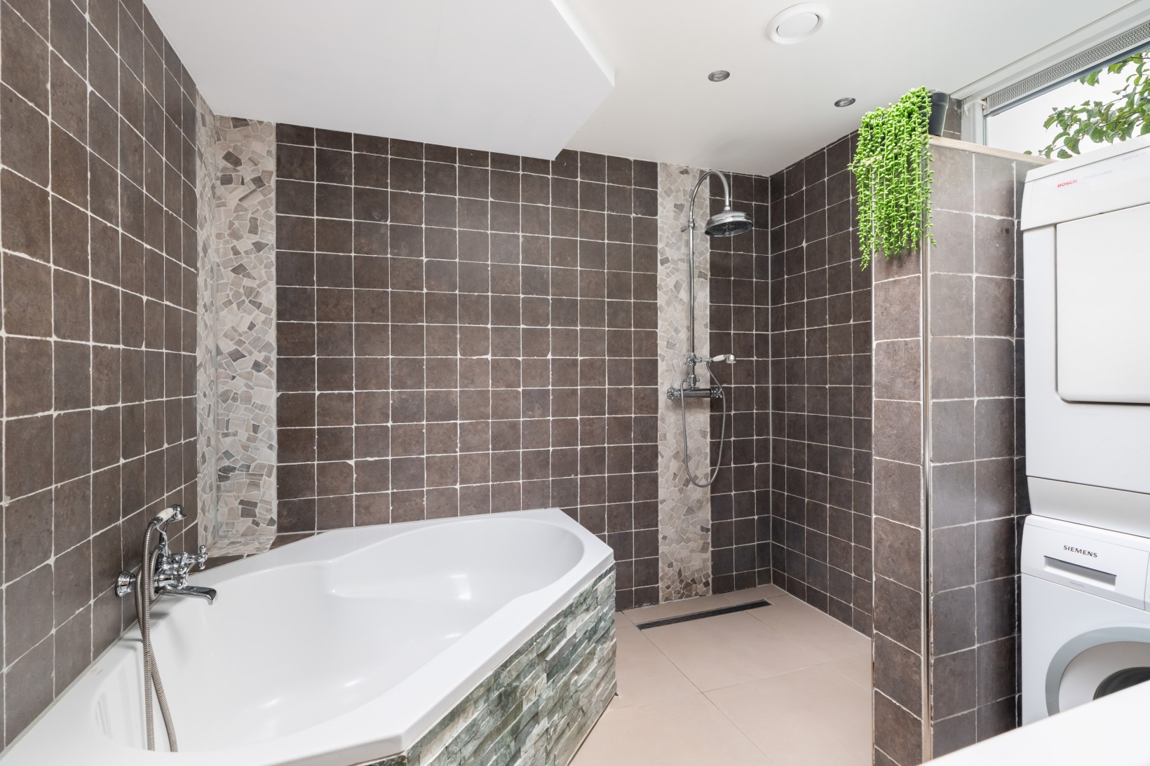 Hoekwoning te koop: Handelskade 44, Nieuwegein