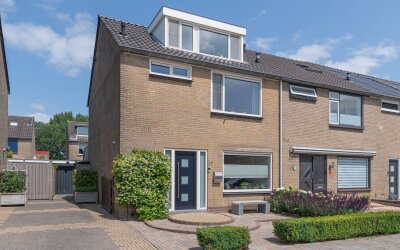 Meidoornstraat 12