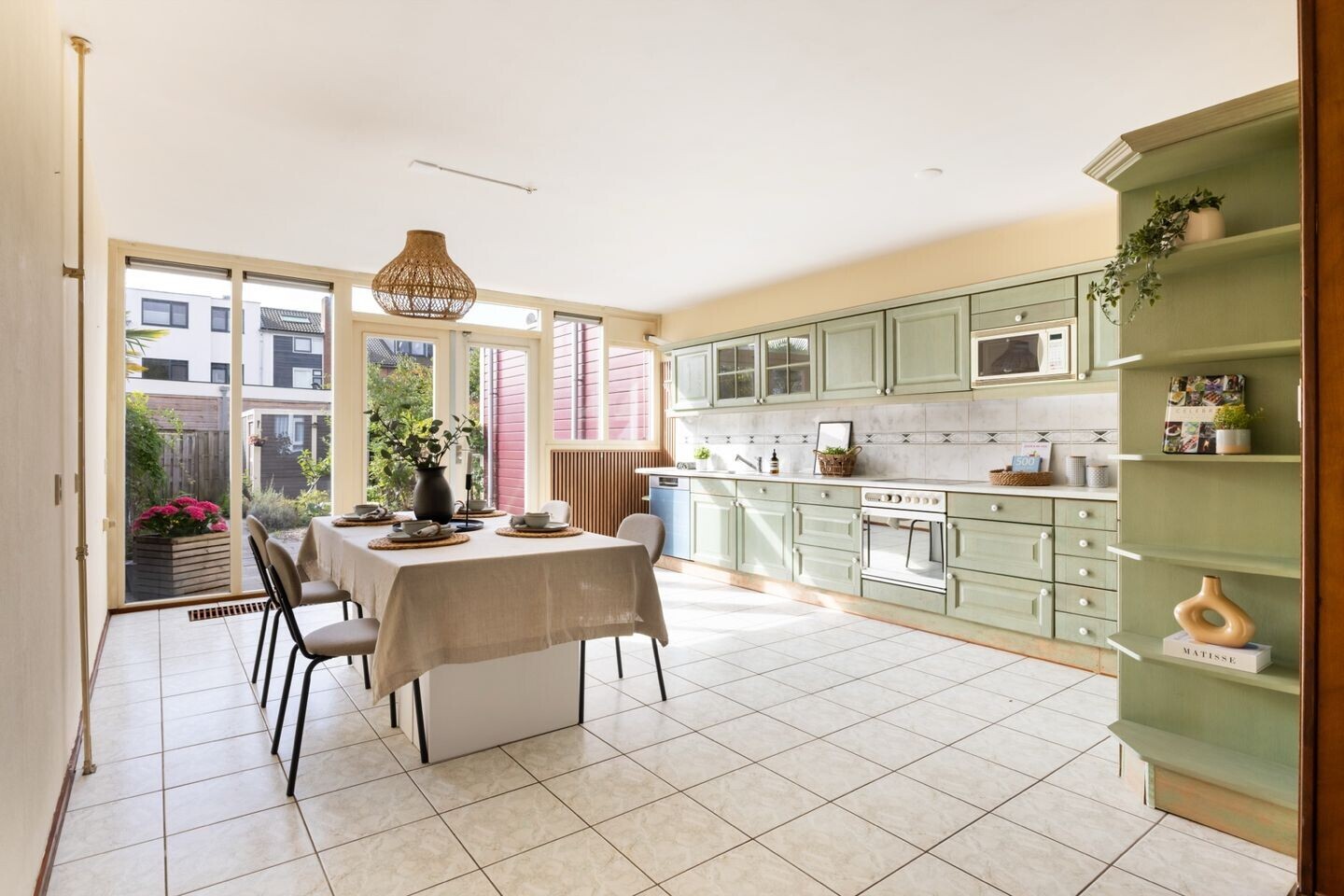 Tussenwoning te koop: Graaf Ferdinandlaan 6, Nieuwegein