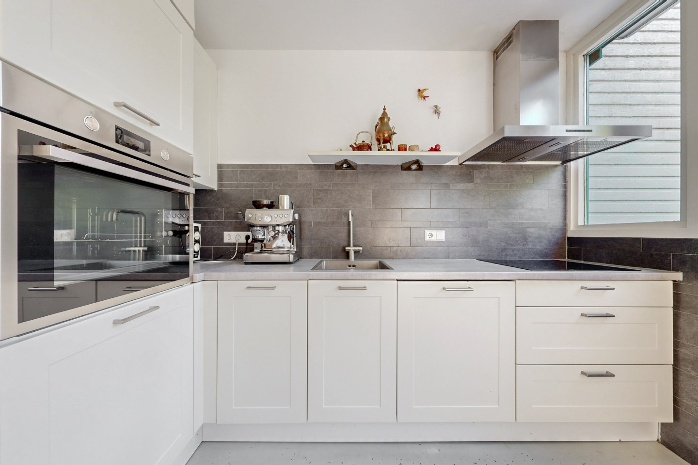 Tussenwoning te koop: Graaf Diederiklaan 8, Nieuwegein