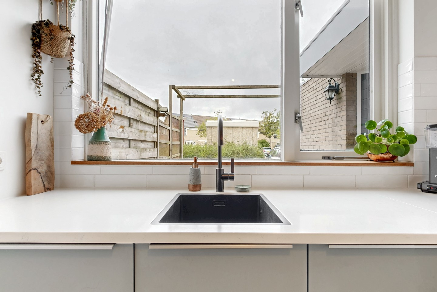 Tussenwoning te koop: Reigersbek 126, Nieuwegein