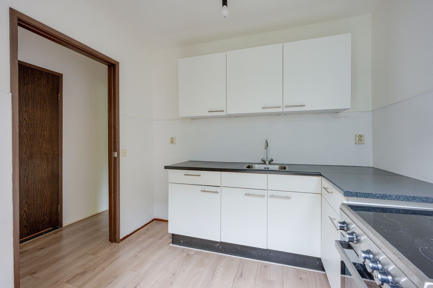 Tussenwoning te koop: Houtduif 1, Nieuwegein