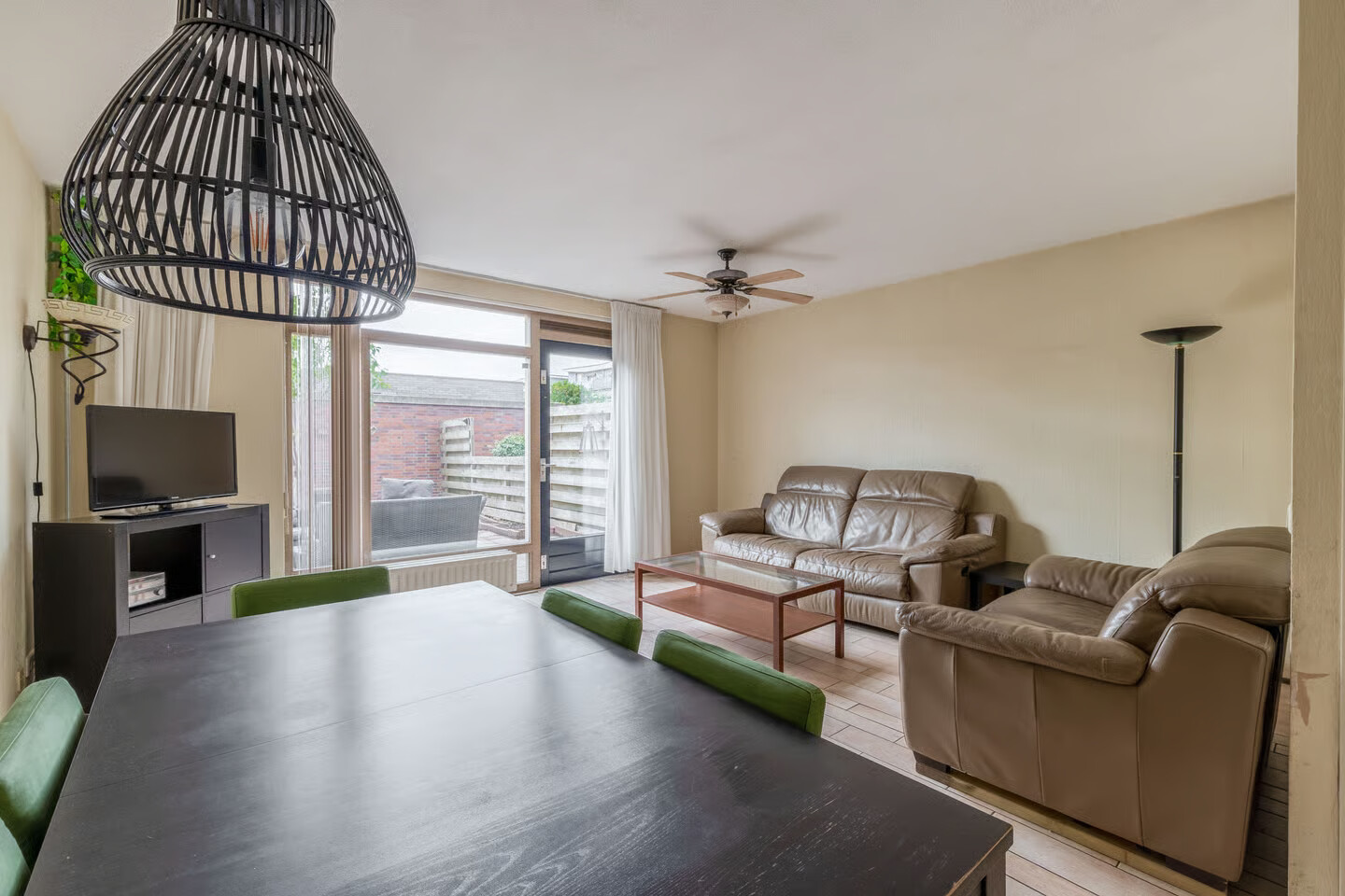 Tussenwoning te koop: Jan van Nijlenhove 1, Nieuwegein