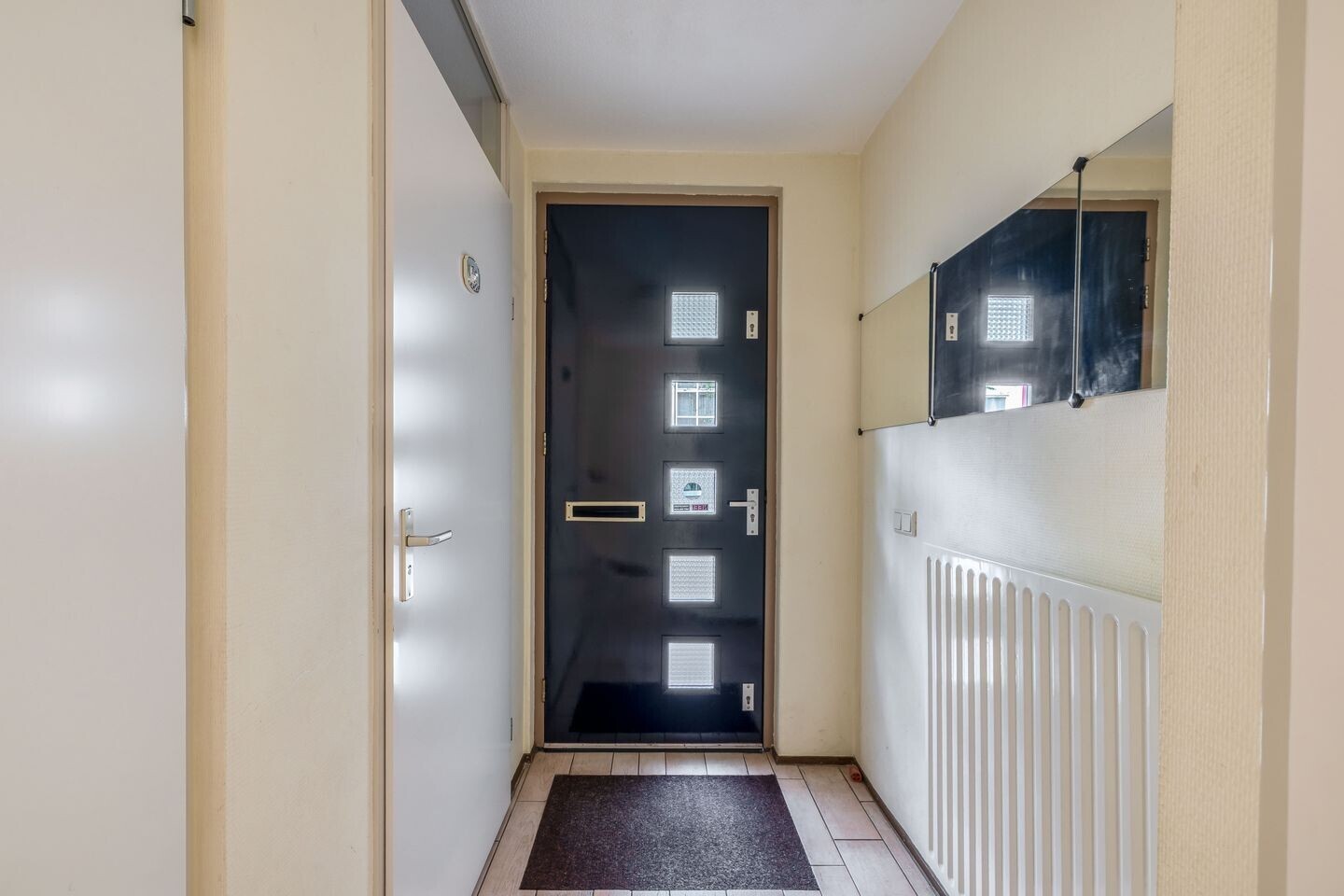 Tussenwoning te koop: Jan van Nijlenhove 1, Nieuwegein