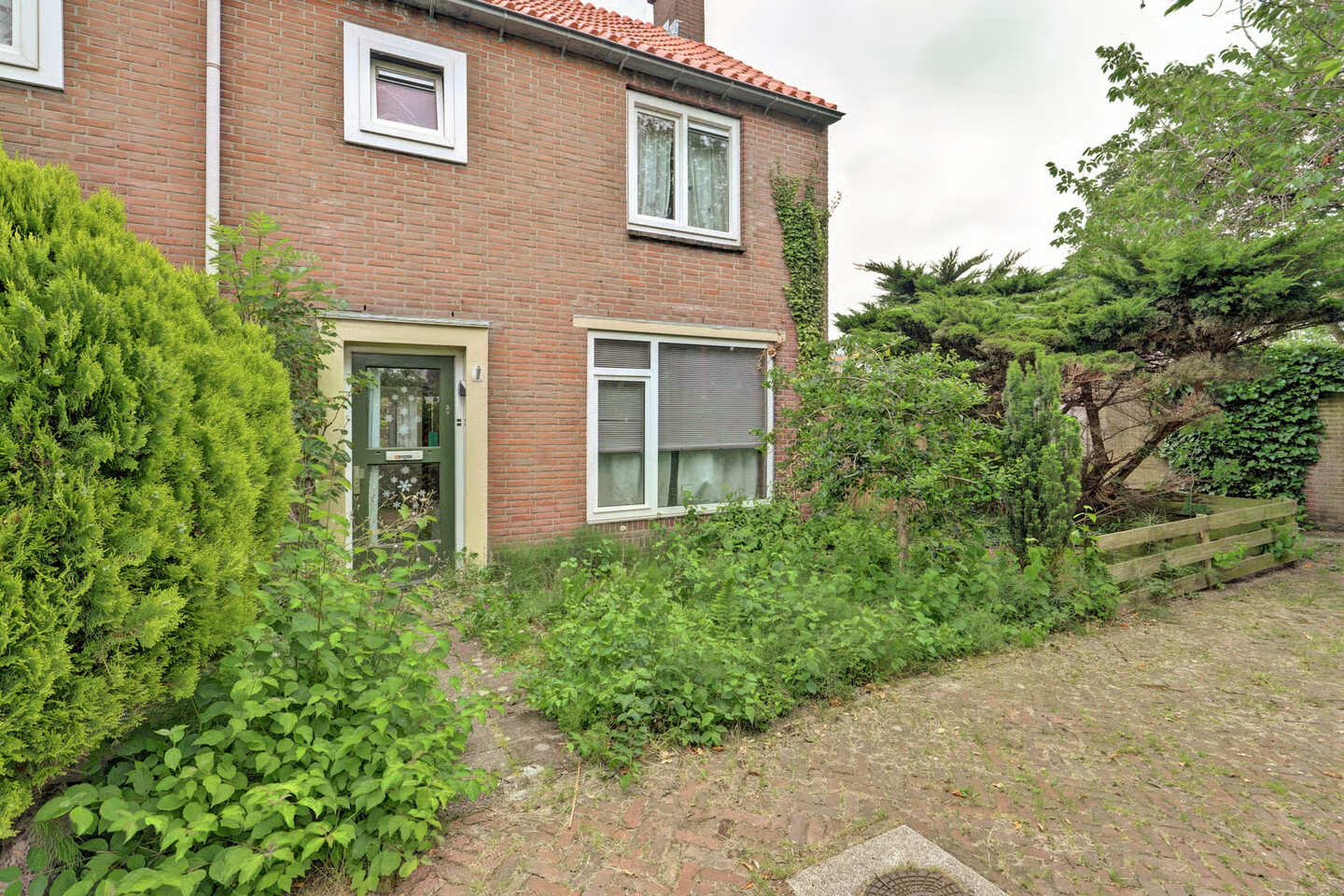 Hoekwoning te koop: Dr. Ariënsstraat 11, Nieuwegein