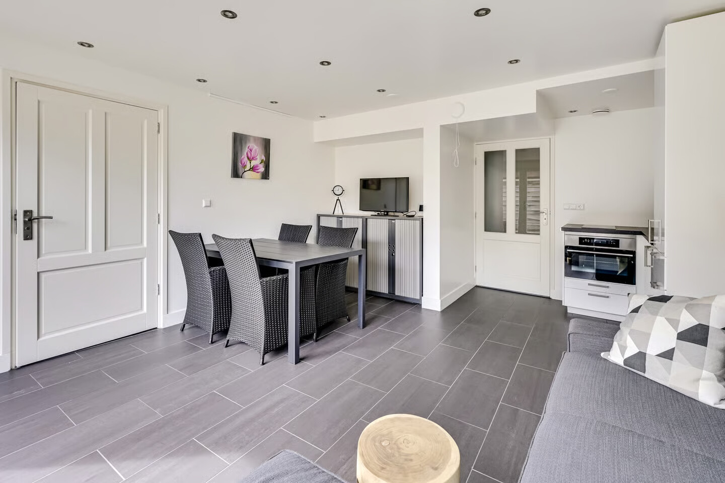 Vrijstaande woning te koop: Mgr. G.W. van Heukelumstraat 4, Nieuwegein