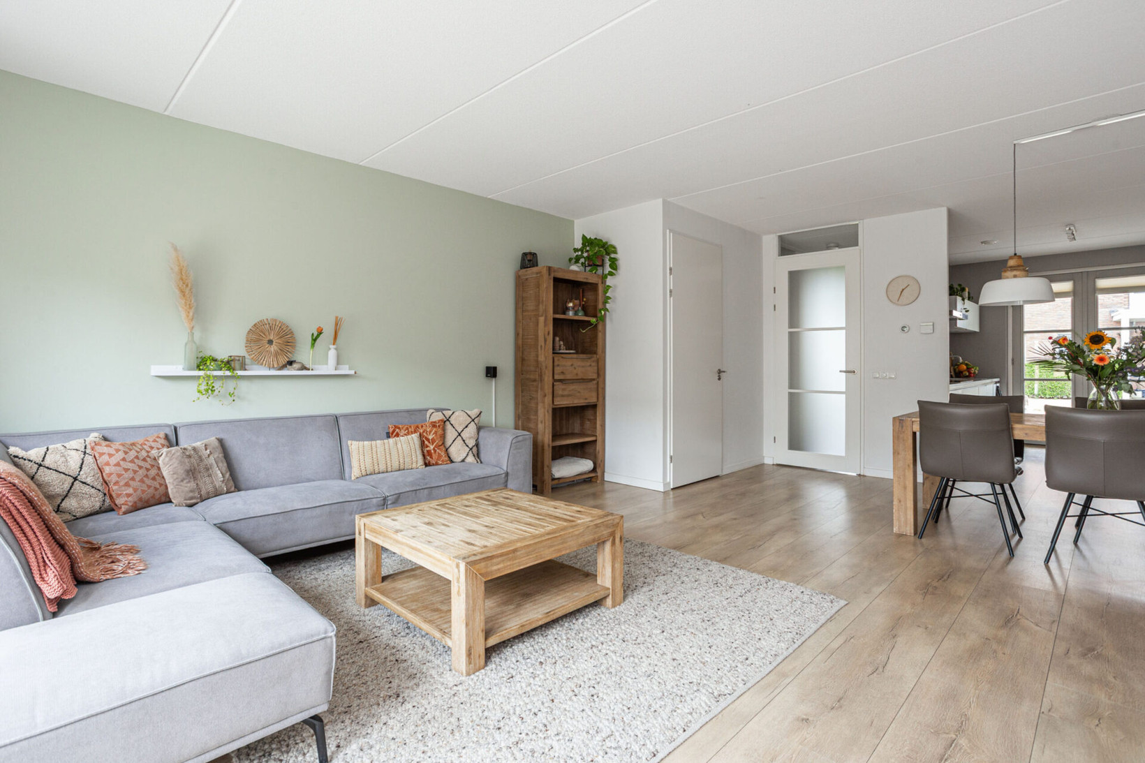 Tussenwoning te koop: Vlierhoeve 78, Nieuwegein