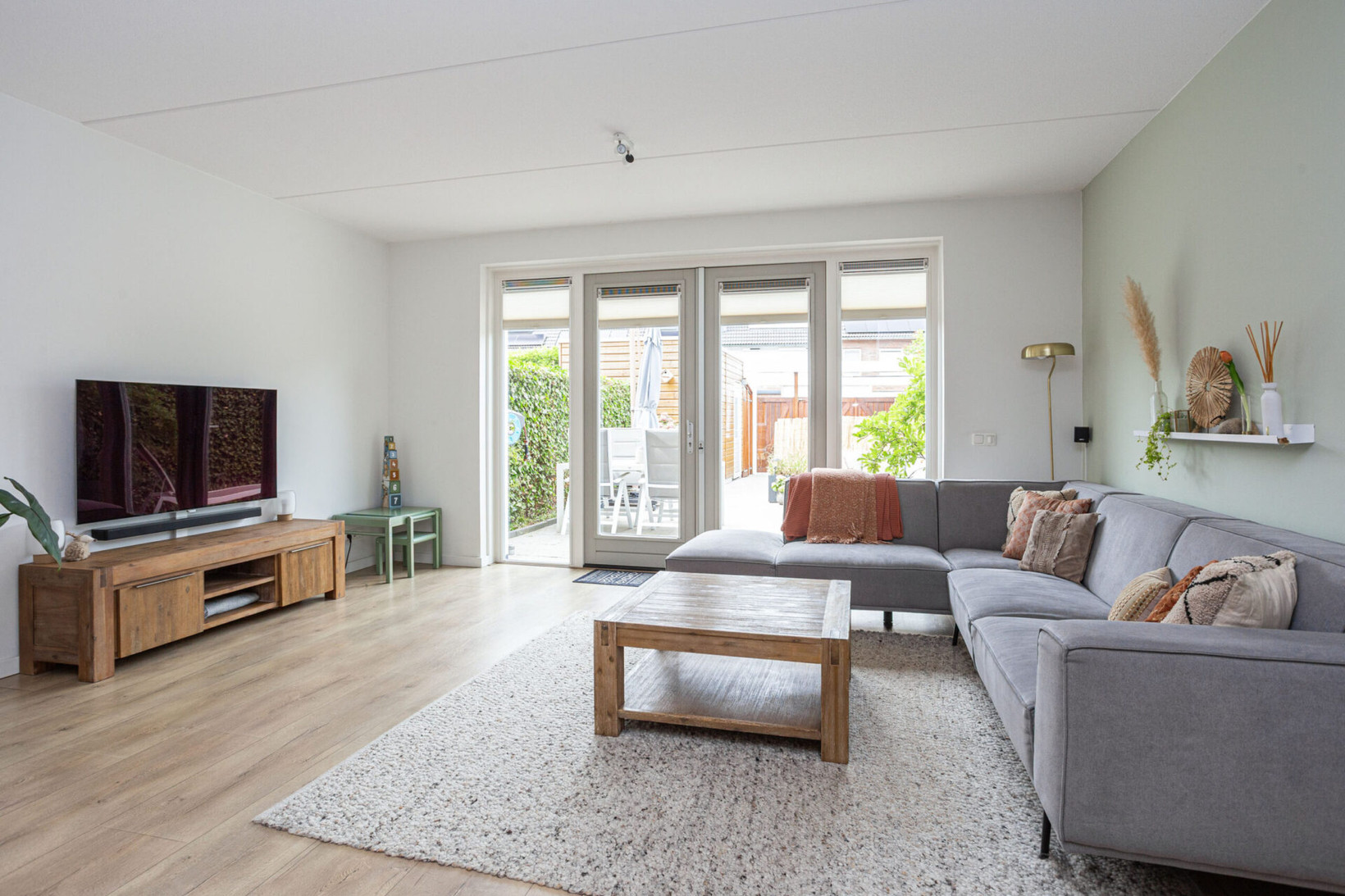 Tussenwoning te koop: Vlierhoeve 78, Nieuwegein