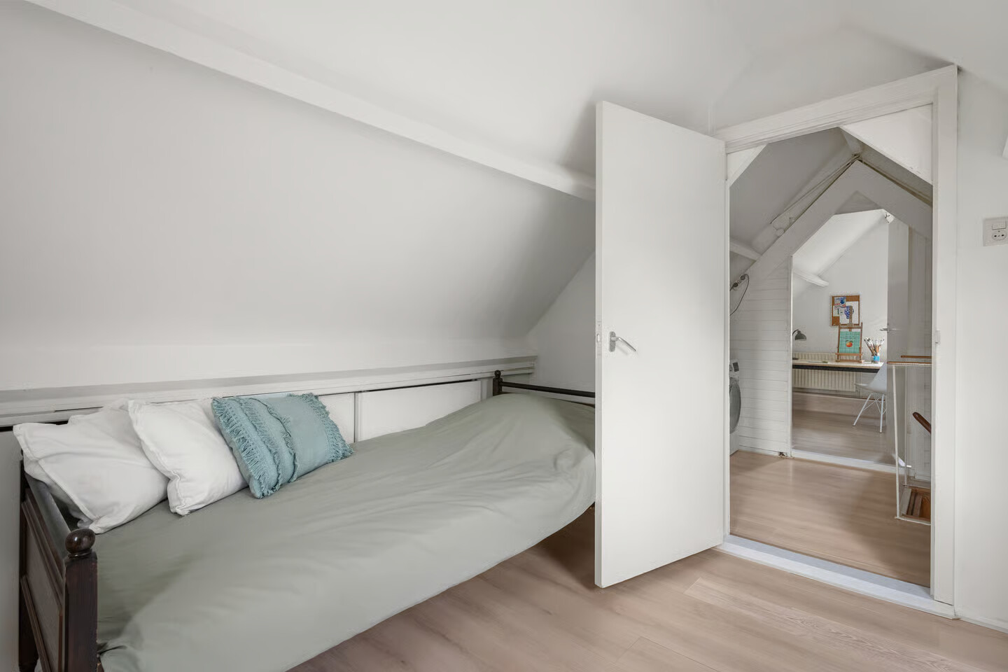 Tussenwoning te koop: Isolde 3, Nieuwegein