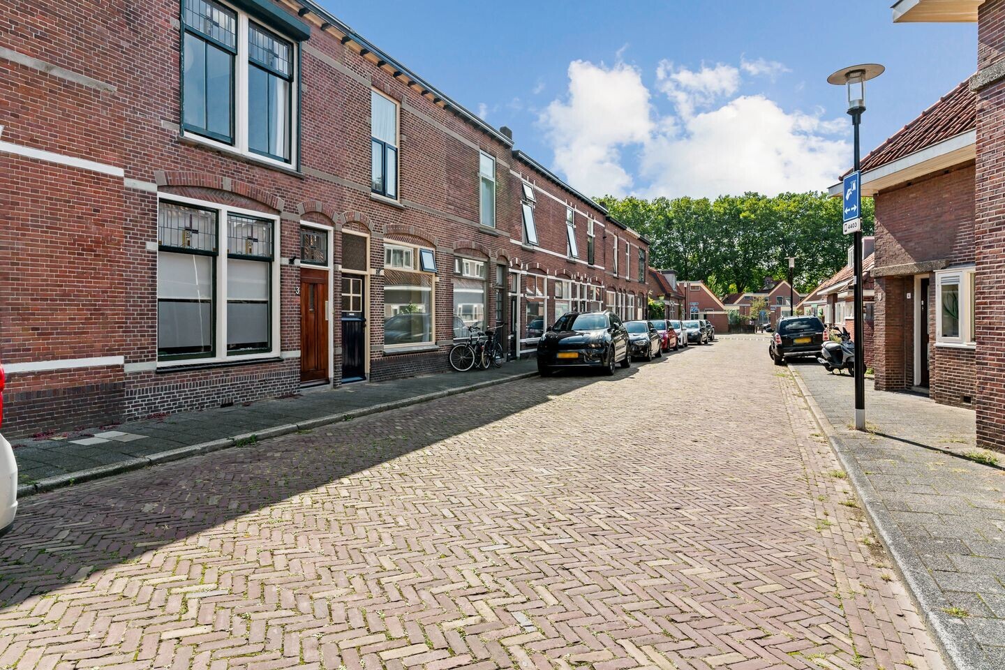Tussenwoning te koop: Costerusstraat 5, Woerden