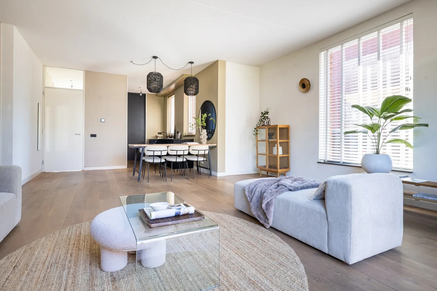 Tussenwoning te koop: Van Oudheusdenstraat 10, Woerden