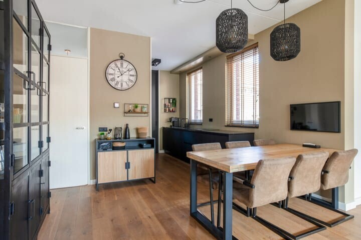 Tussenwoning te koop: Van Oudheusdenstraat 10, Woerden