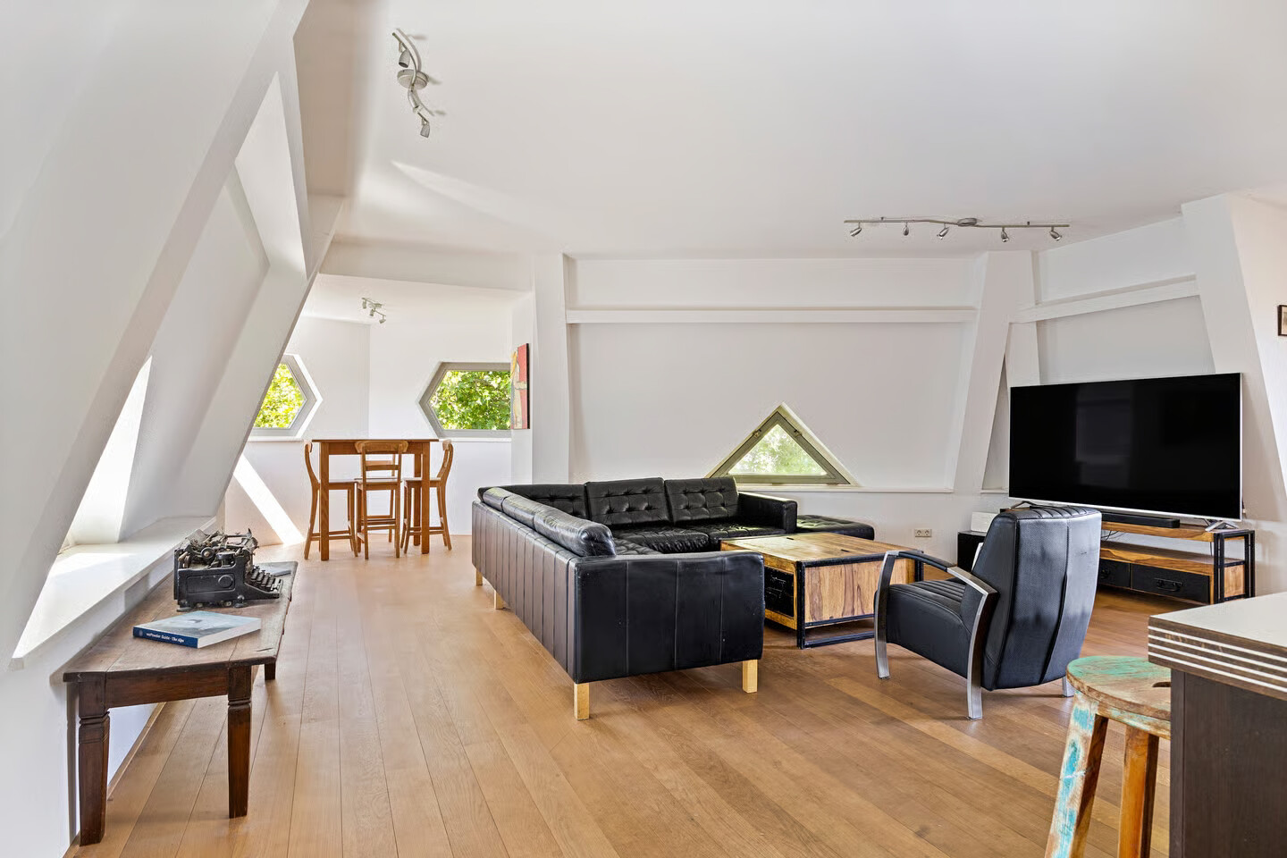 Appartement te koop: Hogewoerd 1H, Woerden