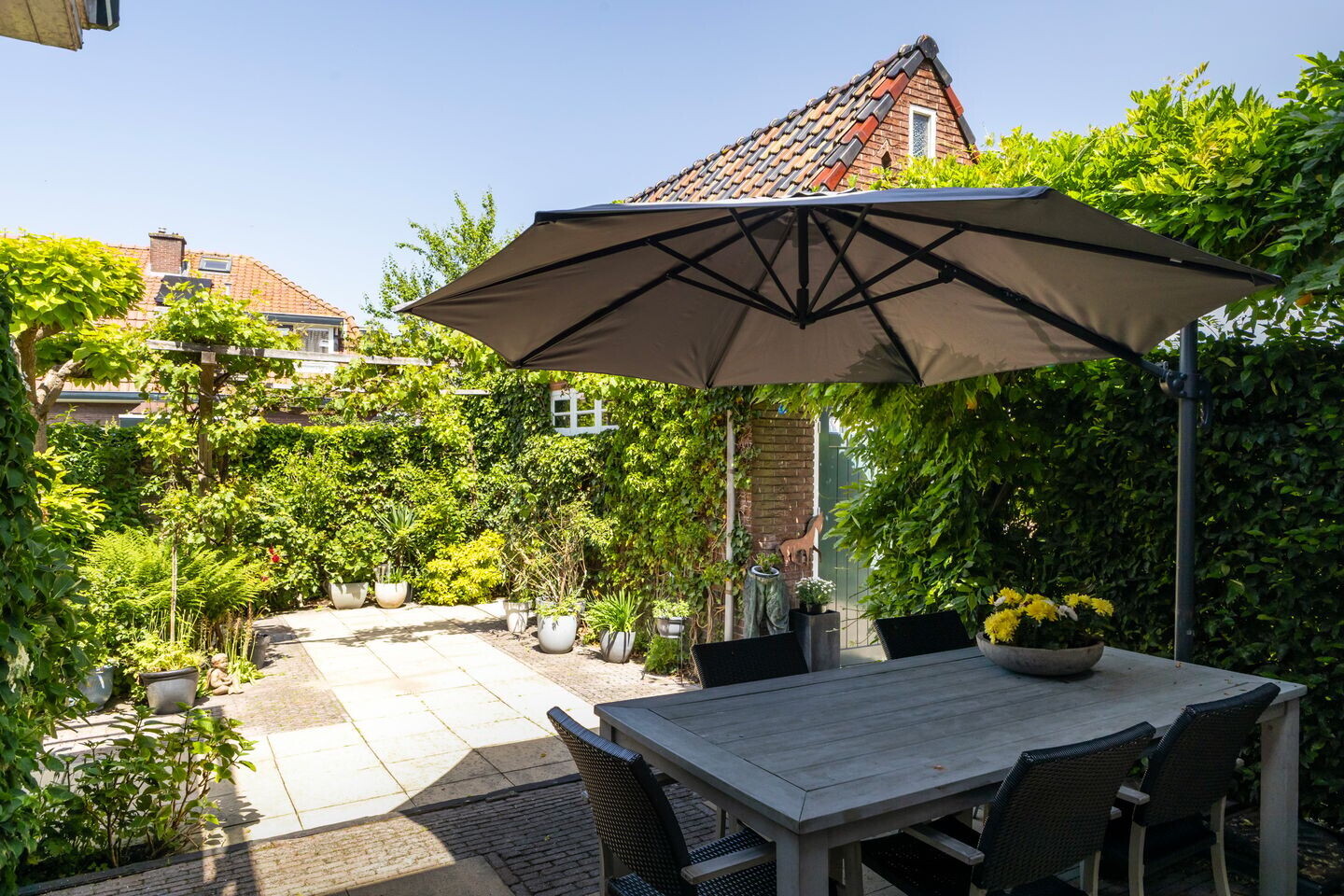 Twee-onder-één-kap te koop: Singel 94, Woerden