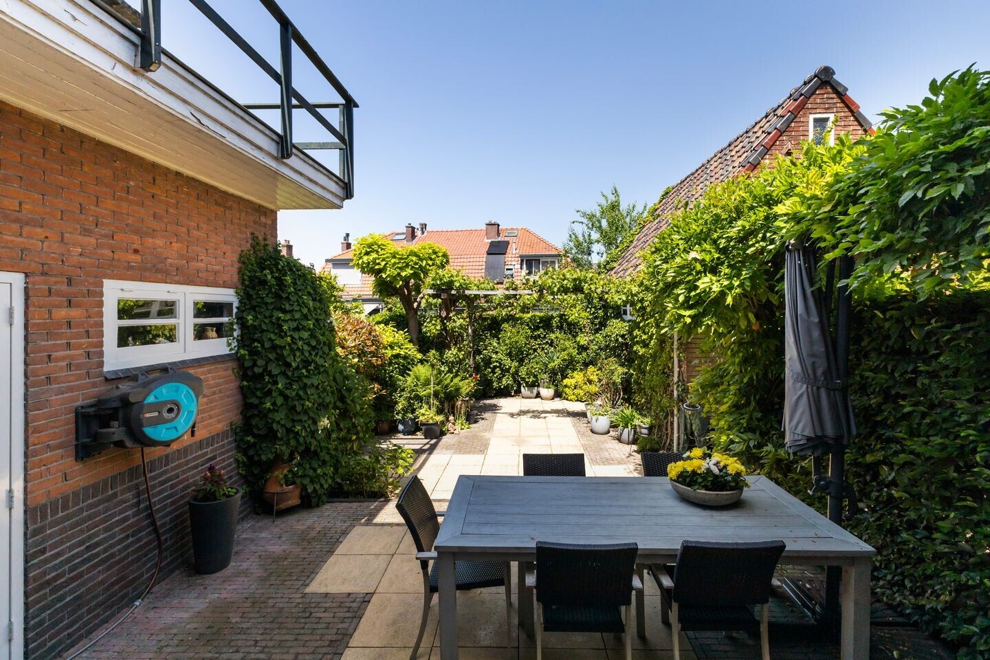 Twee-onder-één-kap te koop: Singel 94, Woerden