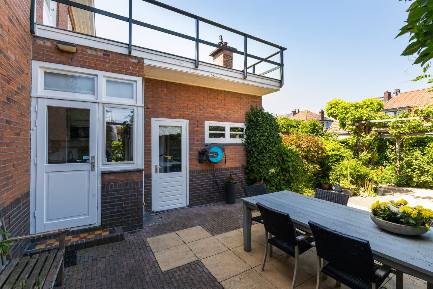 Twee-onder-één-kap te koop: Singel 94, Woerden