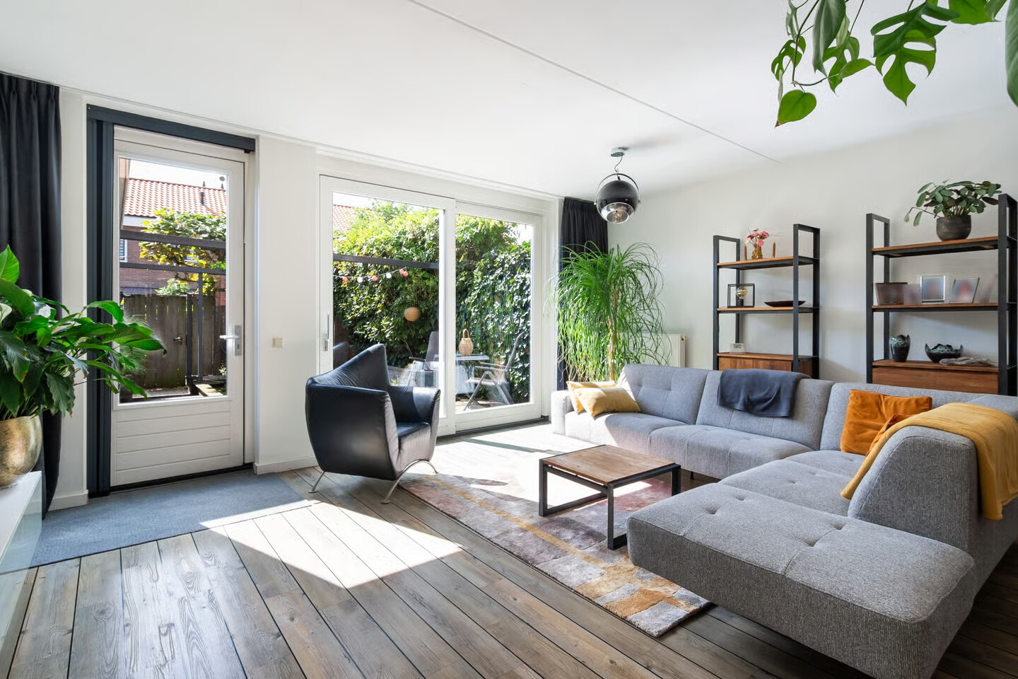 Tussenwoning te koop: Singelplein 54, Woerden