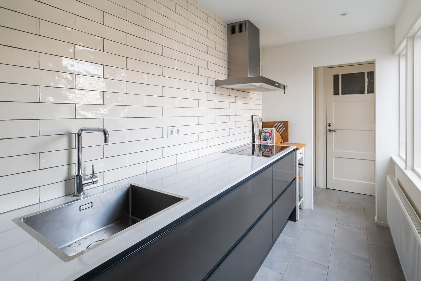 Tussenwoning te koop: Dahliastraat 10, Woerden