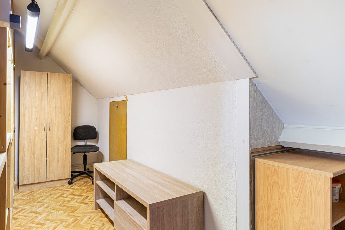 Tussenwoning te koop: Dahliastraat 34, Woerden