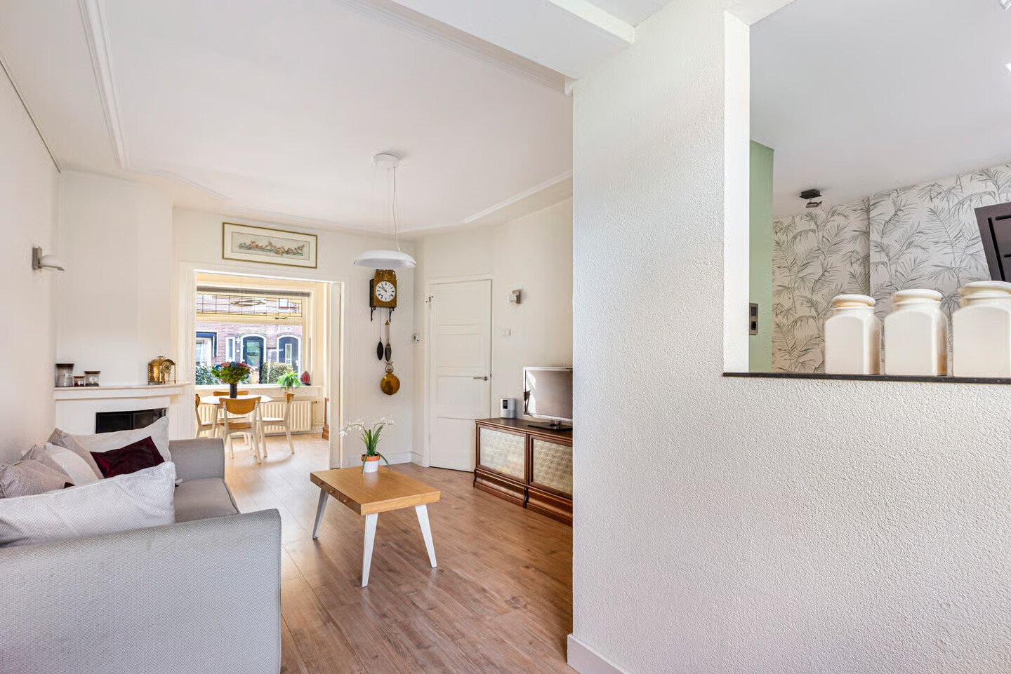 Tussenwoning te koop: Dahliastraat 34, Woerden