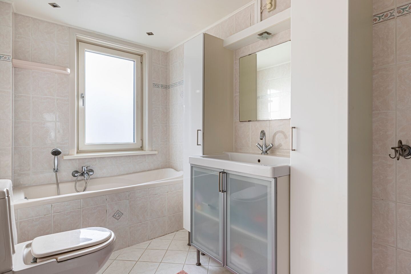 Tussenwoning te koop: Dahliastraat 34, Woerden