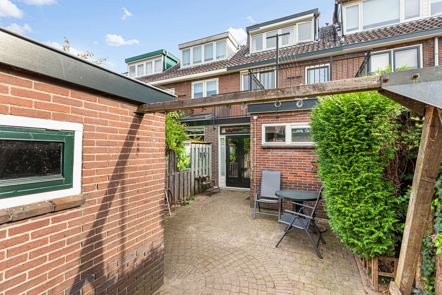 Tussenwoning te koop: Dahliastraat 34, Woerden