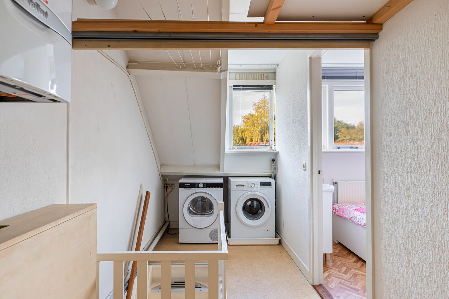 Tussenwoning te koop: Dahliastraat 34, Woerden