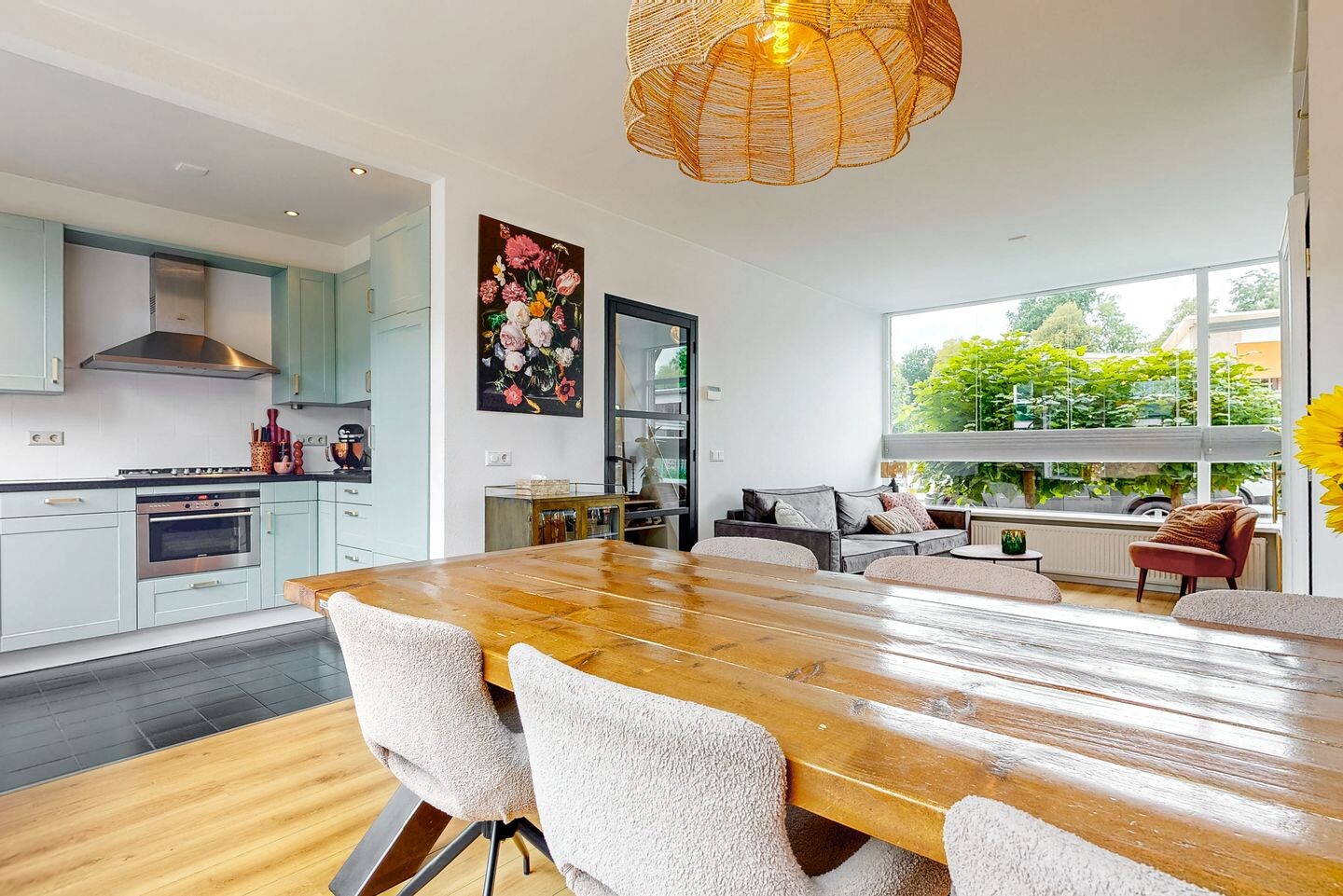 Tussenwoning te koop: Esdoornlaan 9, Woerden