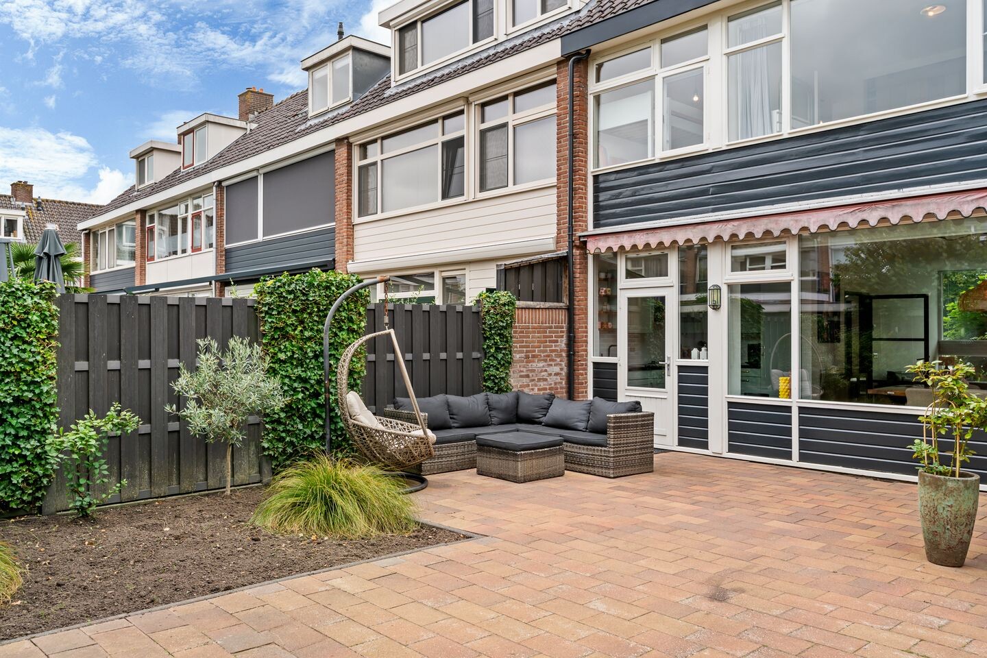 Tussenwoning te koop: Esdoornlaan 9, Woerden
