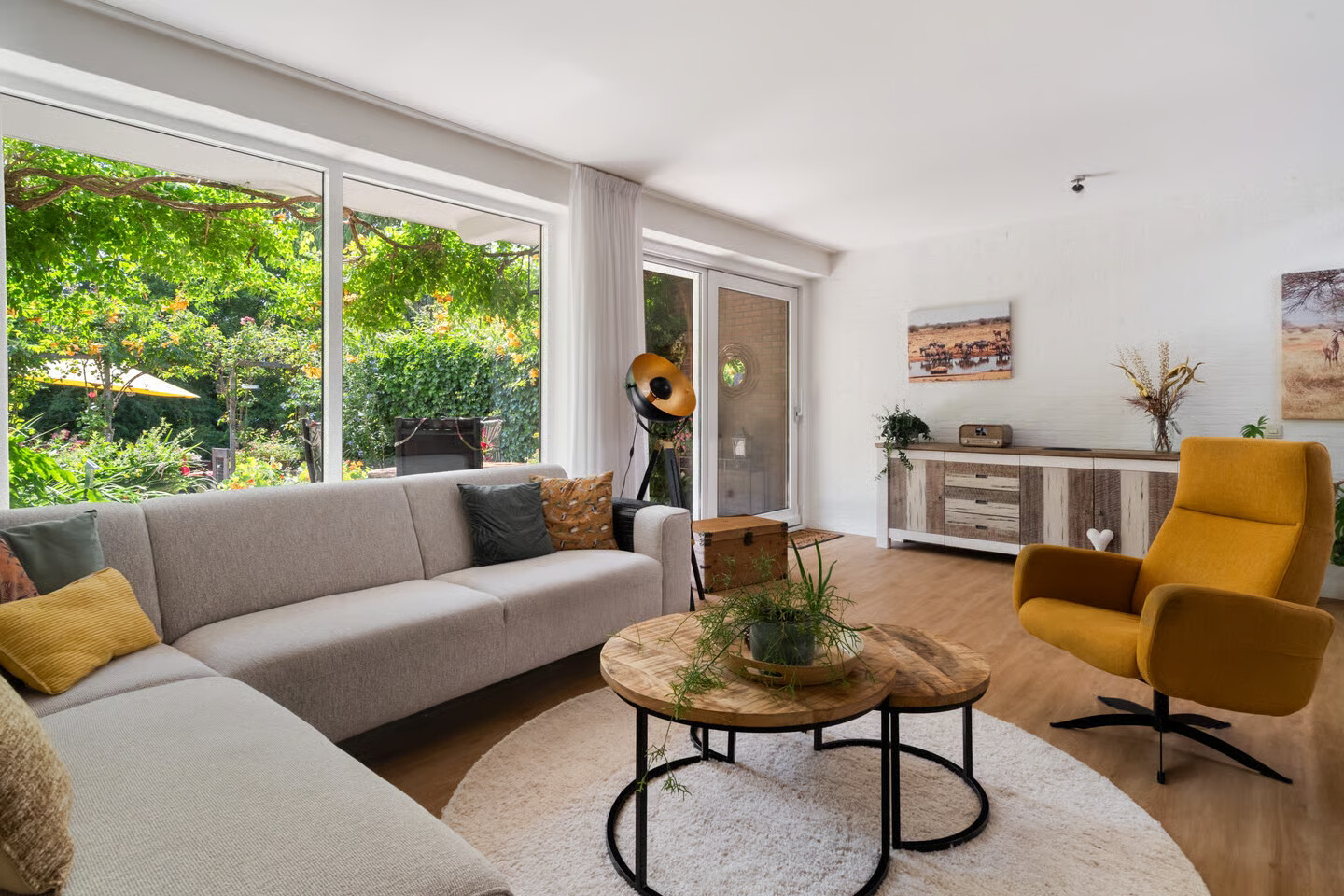 Tussenwoning te koop: Essenlaan 51, Woerden