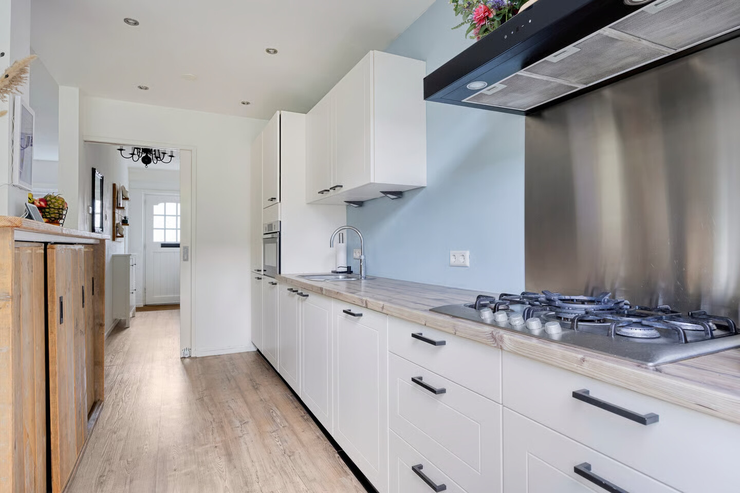 Tussenwoning te koop: Geraniumstraat 17, Woerden