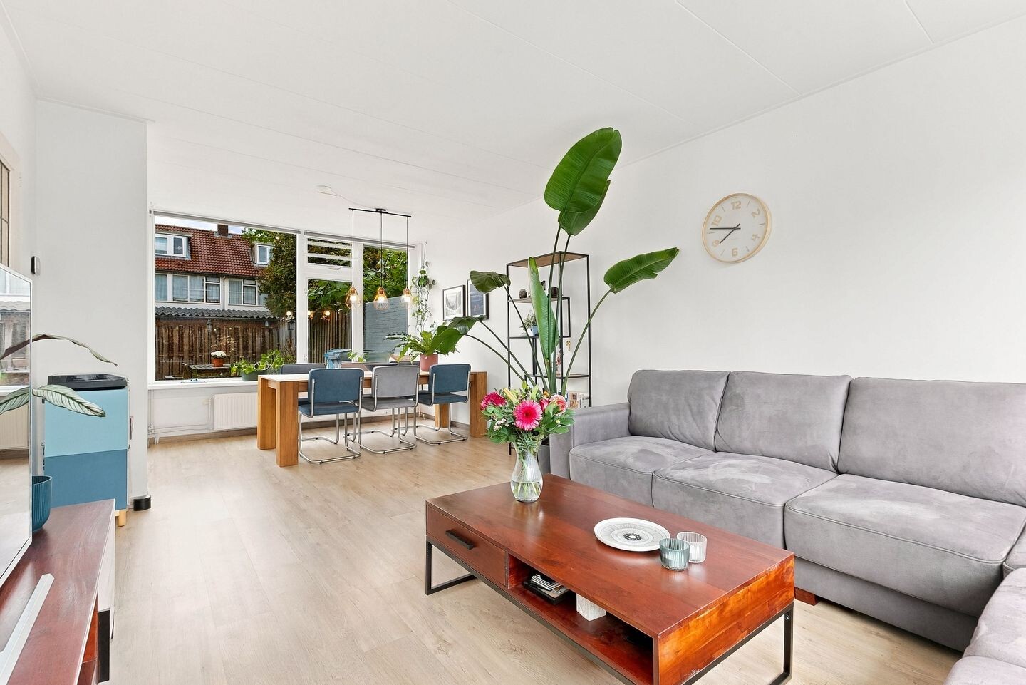 Tussenwoning te koop: Derkinderenstraat 14, Woerden