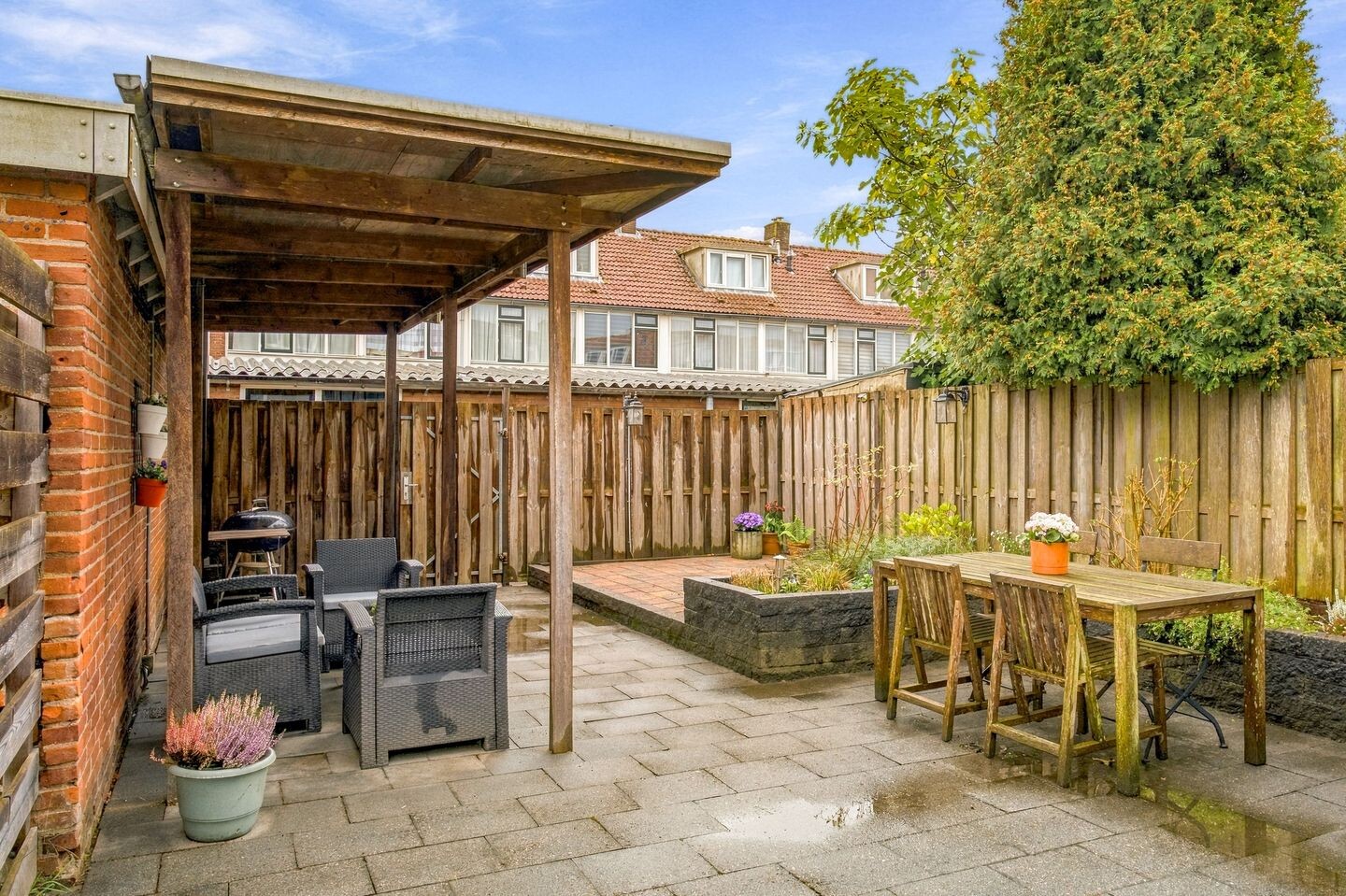 Tussenwoning te koop: Derkinderenstraat 14, Woerden