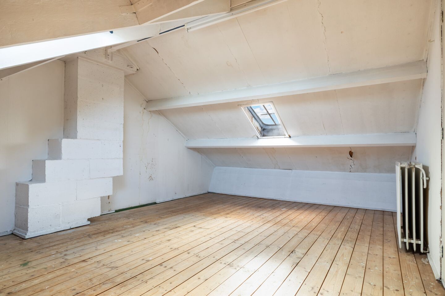 Tussenwoning te koop: Marius Bauerstraat 3, Woerden