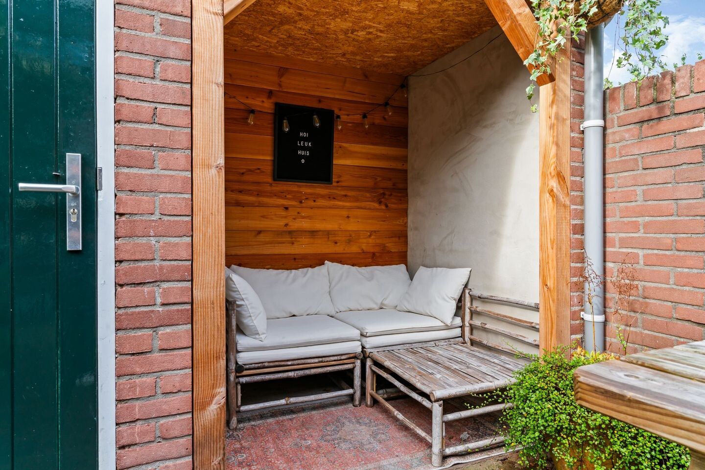 Tussenwoning te koop: De Brauwstraat 11, Woerden